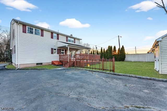 2114 W Camplain Rd, Manville Boro, NJ 08835