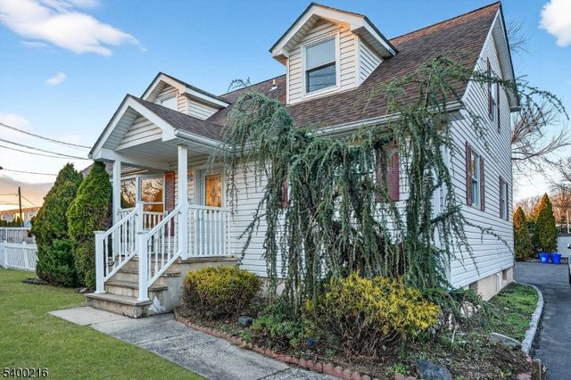 2114 W Camplain Rd, Manville Boro, NJ 08835