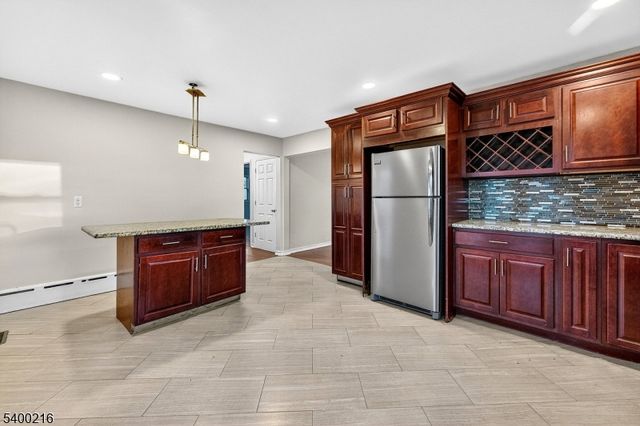 2114 W Camplain Rd, Manville Boro, NJ 08835