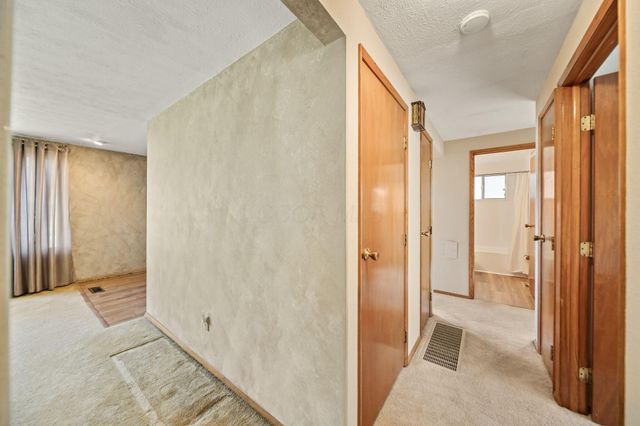 3941 Ardath Road, Columbus, OH 43228