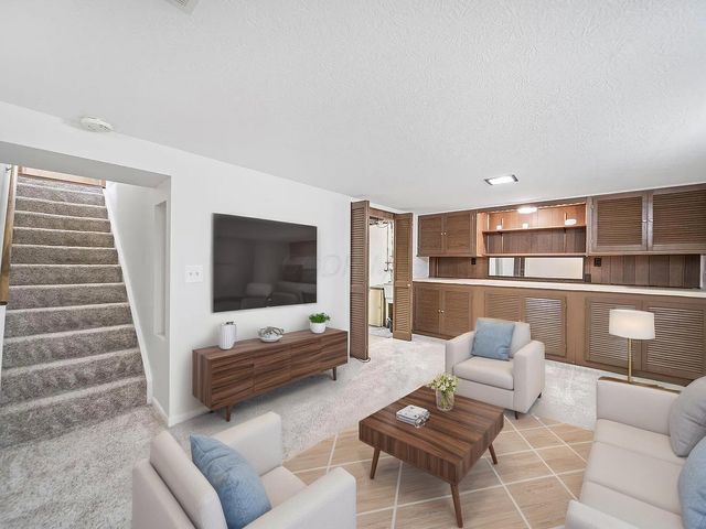 3941 Ardath Road, Columbus, OH 43228