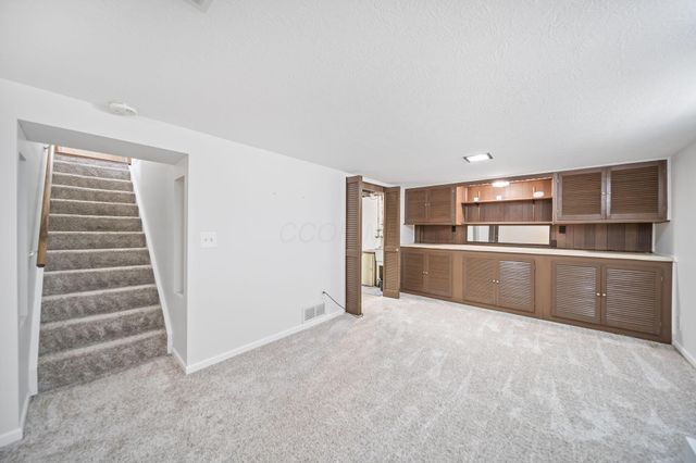 3941 Ardath Road, Columbus, OH 43228