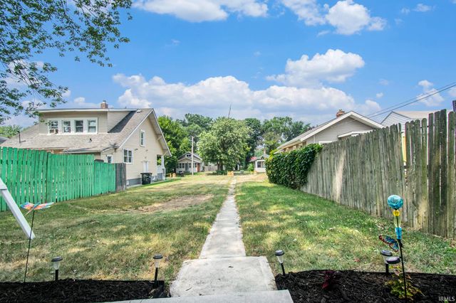 1220 E Fox Street, South Bend, IN 46613