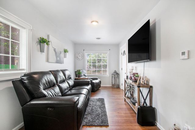 1220 E Fox Street, South Bend, IN 46613