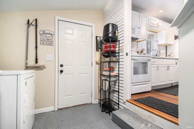 1220 E Fox Street, South Bend, IN 46613