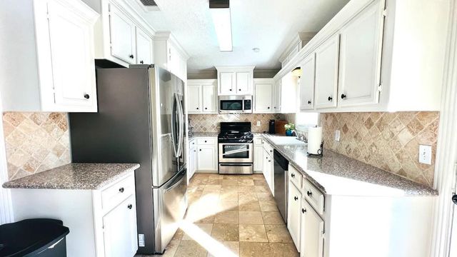 1910 Huge Oaks Street, Houston, TX 77055