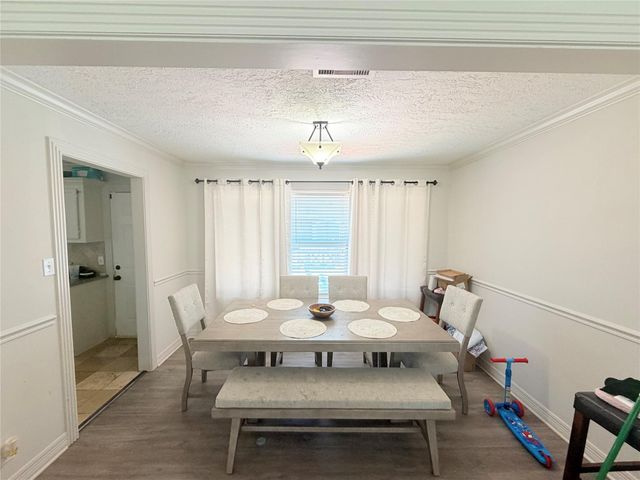 1910 Huge Oaks Street, Houston, TX 77055