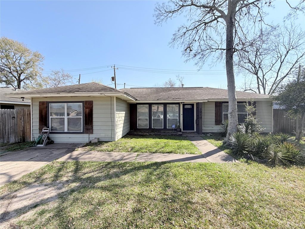 1910 Huge Oaks Street, Houston, TX 77055