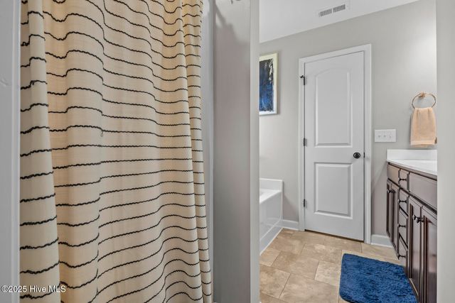 205 Westfield Drive, Richlands, NC 28574