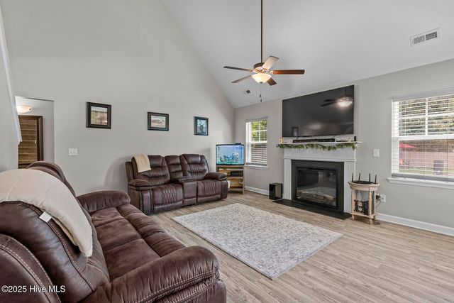 205 Westfield Drive, Richlands, NC 28574