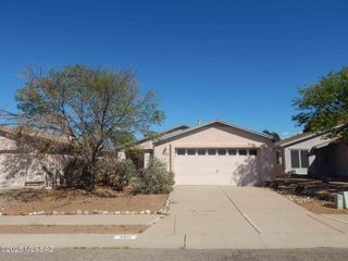 4611 S Foxdale Drive, Tucson, AZ 85730
