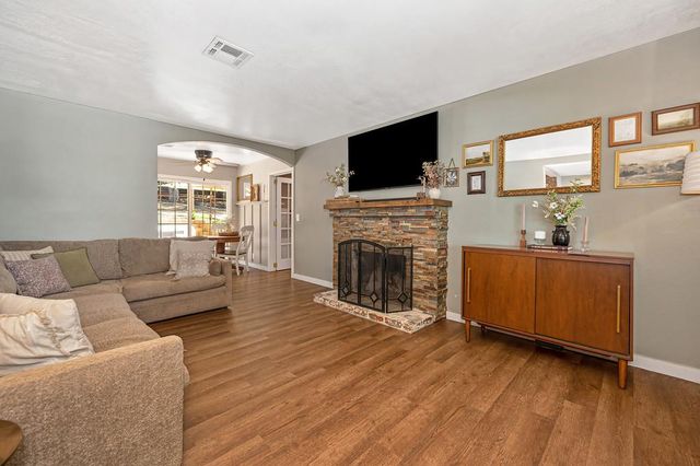 6416 Cerromar Cir, Orangevale, CA 95662