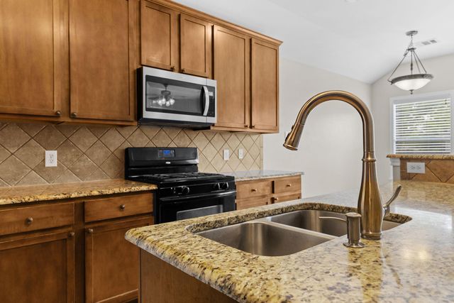 3013 Hawks Swoop TRL, Pflugerville, TX 78660