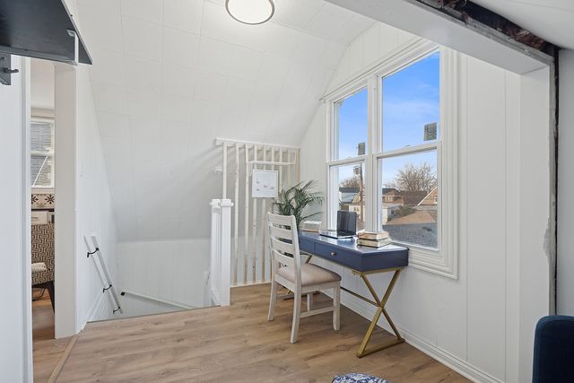 4830 W Kamerling Avenue, Chicago, IL 60651