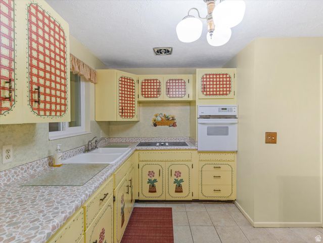 7060 S 2700 W, West Jordan, UT 84084