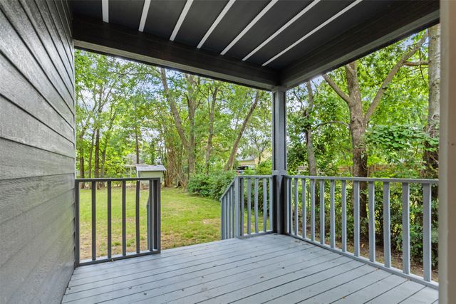 1008 W Walker Street, Denison, TX 75020