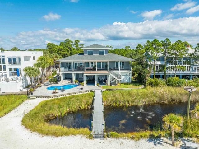 479 Deer Point Dr, Gulf Breeze, FL 32561