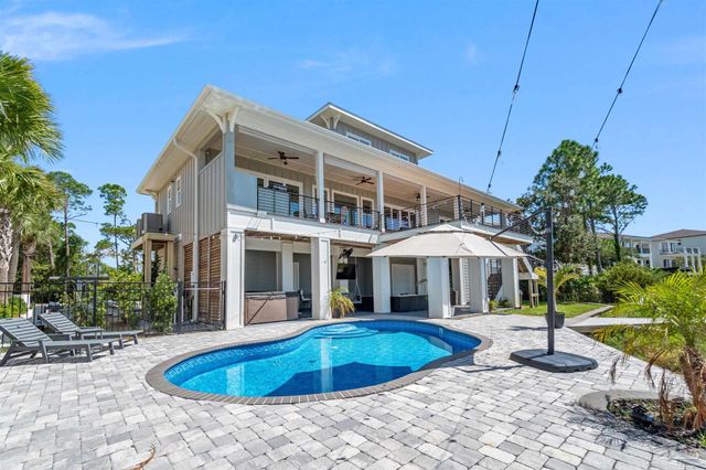 479 Deer Point Dr, Gulf Breeze, FL 32561
