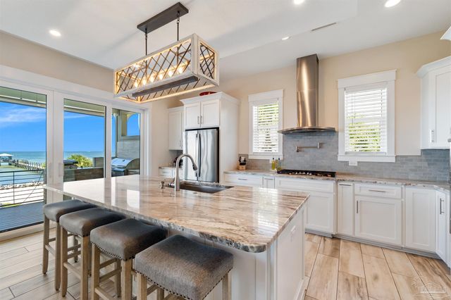 479 Deer Point Dr, Gulf Breeze, FL 32561