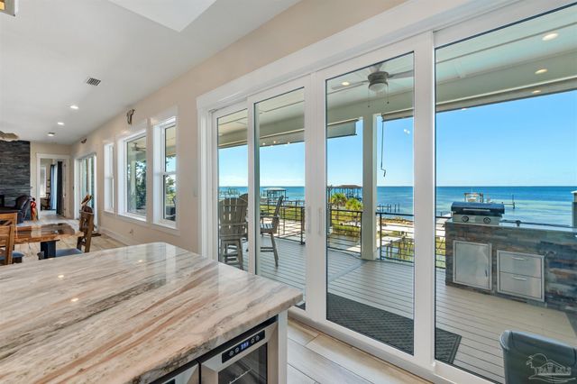 479 Deer Point Dr, Gulf Breeze, FL 32561