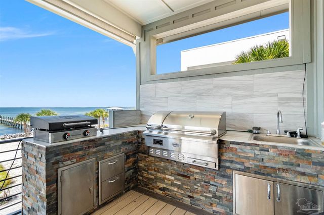 479 Deer Point Dr, Gulf Breeze, FL 32561