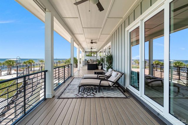 479 Deer Point Dr, Gulf Breeze, FL 32561