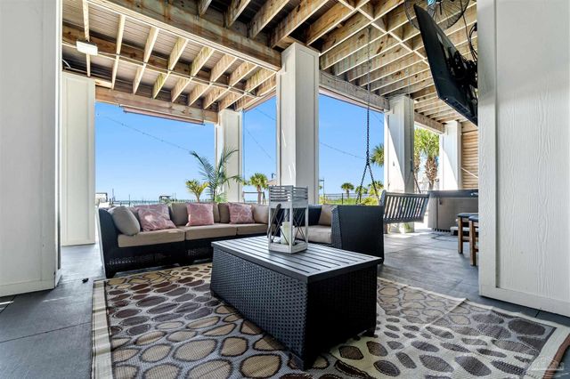 479 Deer Point Dr, Gulf Breeze, FL 32561