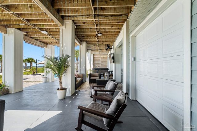 479 Deer Point Dr, Gulf Breeze, FL 32561