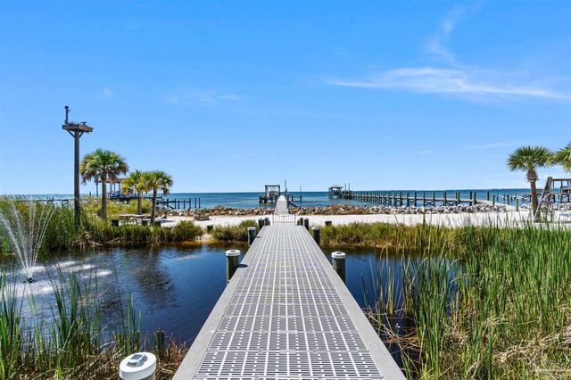 479 Deer Point Dr, Gulf Breeze, FL 32561