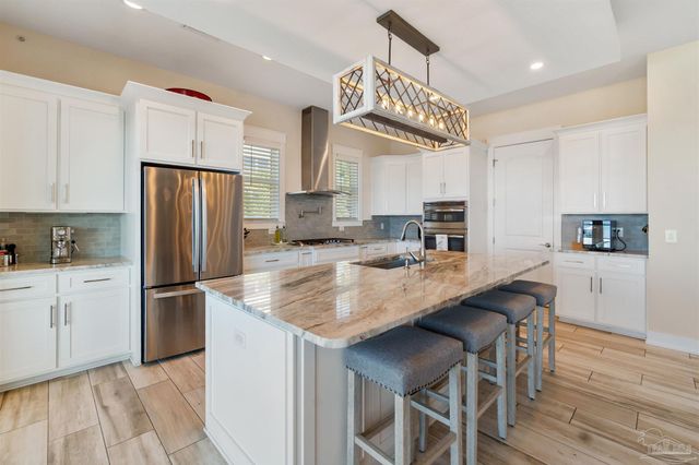 479 Deer Point Dr, Gulf Breeze, FL 32561