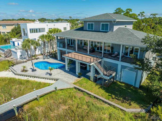 479 Deer Point Dr, Gulf Breeze, FL 32561