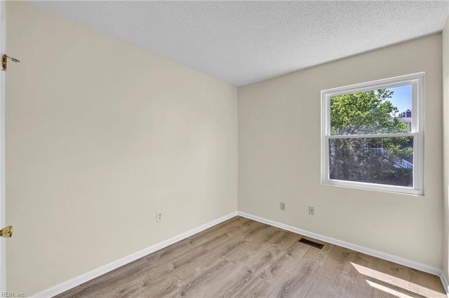 705 Spence CIR, Virginia Beach, VA 23462