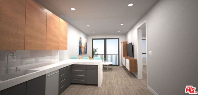 1029 S Normandie Avenue, Los Angeles, CA 90006