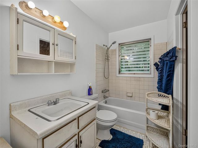 794 Brookridge Drive, Valley Cottage, NY 10989