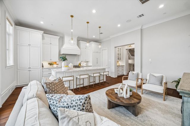 41 Crain Square Boulevard, Houston, TX 77025