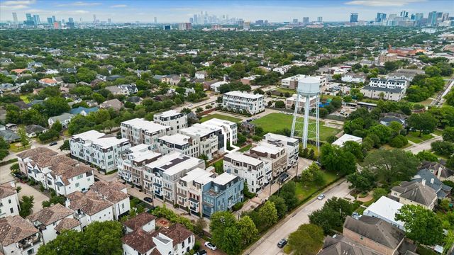 41 Crain Square Boulevard, Houston, TX 77025