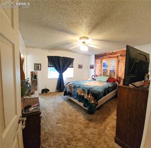 1555 Luna Vista Street, Colorado Springs, CO 80911