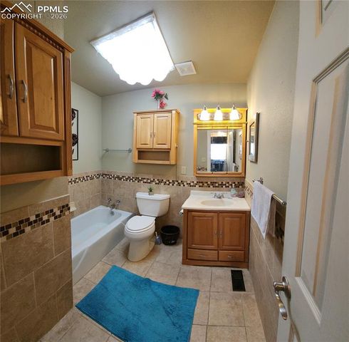 1555 Luna Vista Street, Colorado Springs, CO 80911