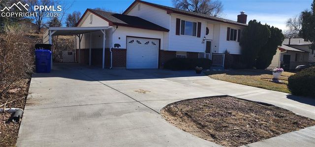 1555 Luna Vista Street, Colorado Springs, CO 80911