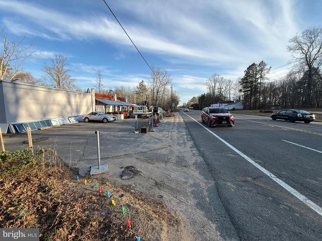 12439 US ROUTE 1 HWY, Woodford, VA 22580