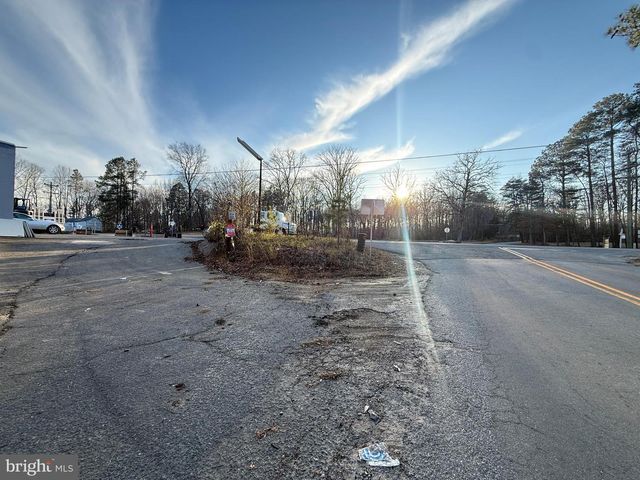 12439 US ROUTE 1 HWY, Woodford, VA 22580