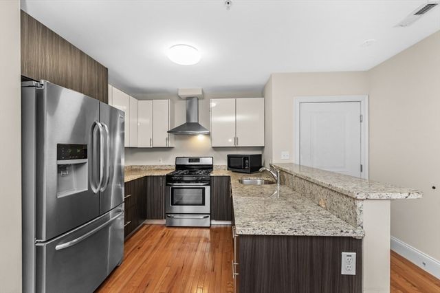 244 Main St 1, Medford, MA 02155