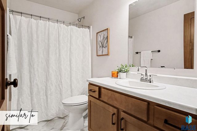 6205 S Ruby Jean Pl Place, Sioux Falls, SD 57108