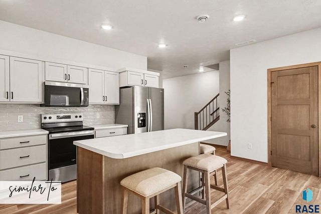 6205 S Ruby Jean Pl Place, Sioux Falls, SD 57108