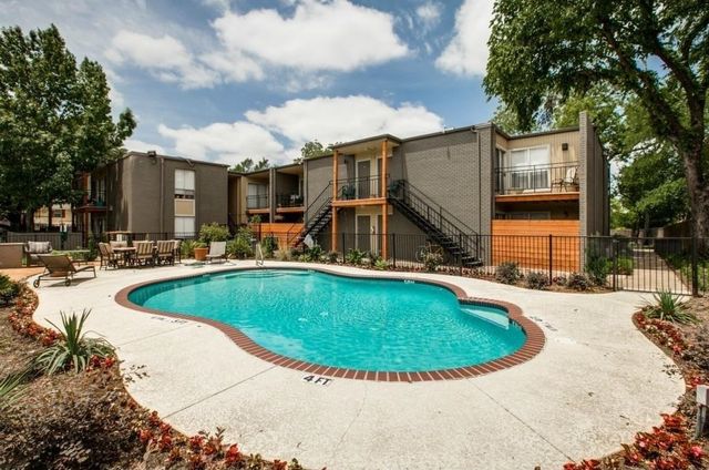 2833 Kings Road 210, Dallas, TX 75219