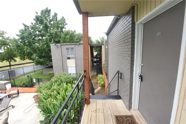 2833 Kings Road 210, Dallas, TX 75219