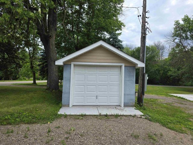 7749 Pioneer Road, Wyoming, MN 55092