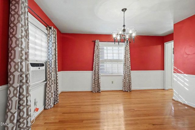 3704 Pembrook Place, Raleigh, NC 27612