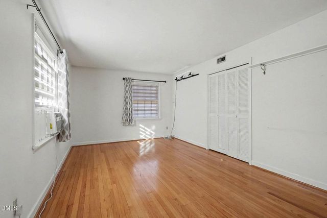 3704 Pembrook Place, Raleigh, NC 27612