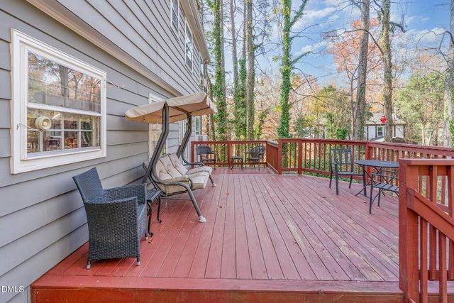 3704 Pembrook Place, Raleigh, NC 27612